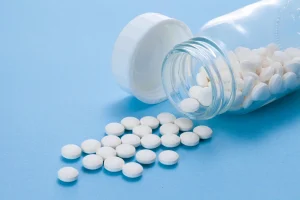 O Aspirină Pe Zi Reduce La Jumătate Riscul De Recidivă La Pacienții Cu Cancer De Colon.