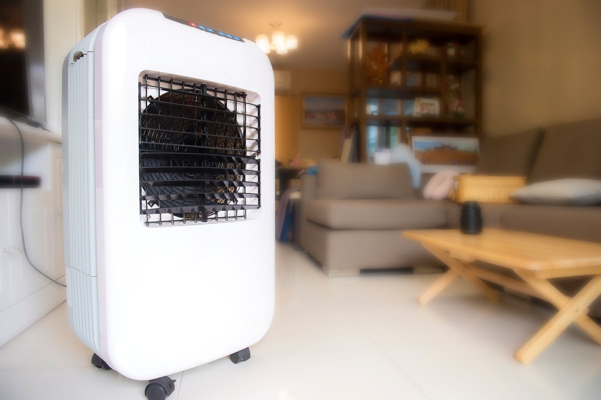 Un Student German Proiectează Un Sistem Portabil Care Răcește Aerul Cu Doar 1,5 W, Datorită Răcirii Prin Evaporare Și A Materialului Textil Umed